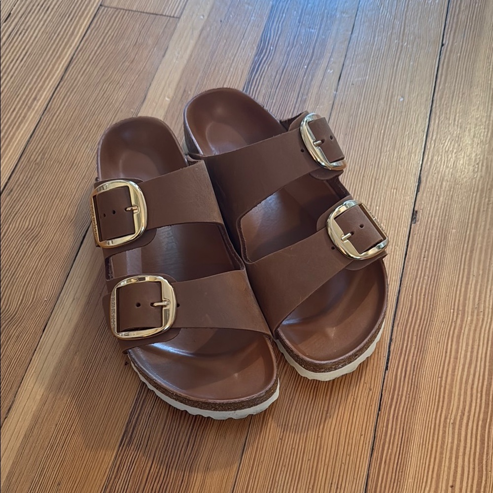 Birkenstock Arizona Big Buckle
Oiled Leather - Cognac